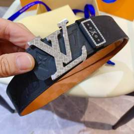 Picture of Louis Vuitton Belts _SKUfw218885121fw
